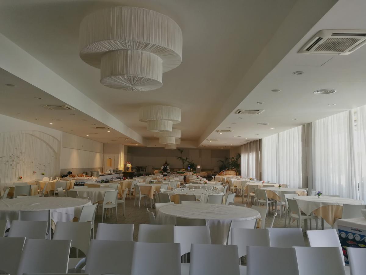 Borgo Rio Favara Hotel Club 伊斯皮卡 外观 照片