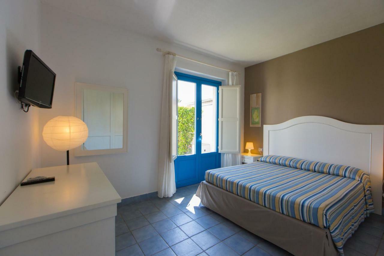 Borgo Rio Favara Hotel Club 伊斯皮卡 外观 照片